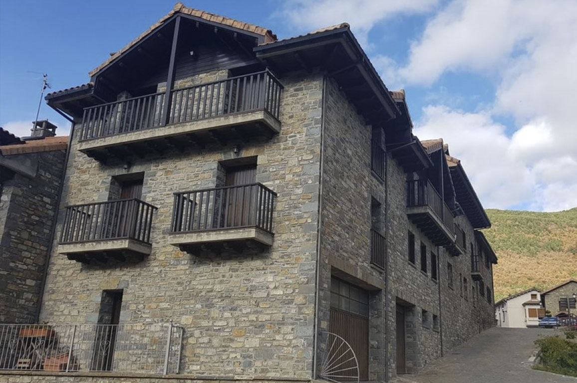 Apartamentos Turísticos Casa Alcaire